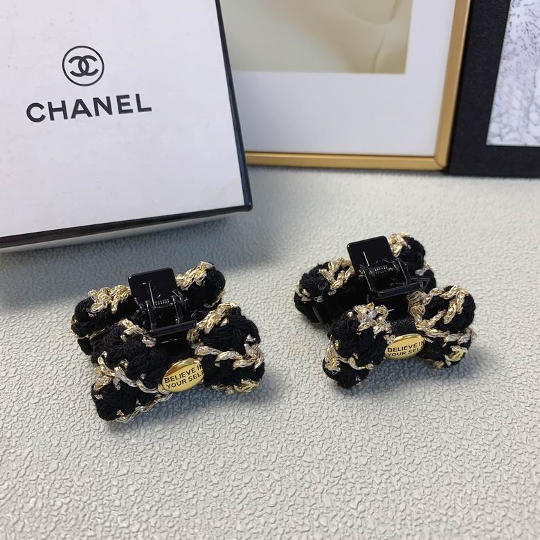 Chanel Hair Grab Clip  (5)